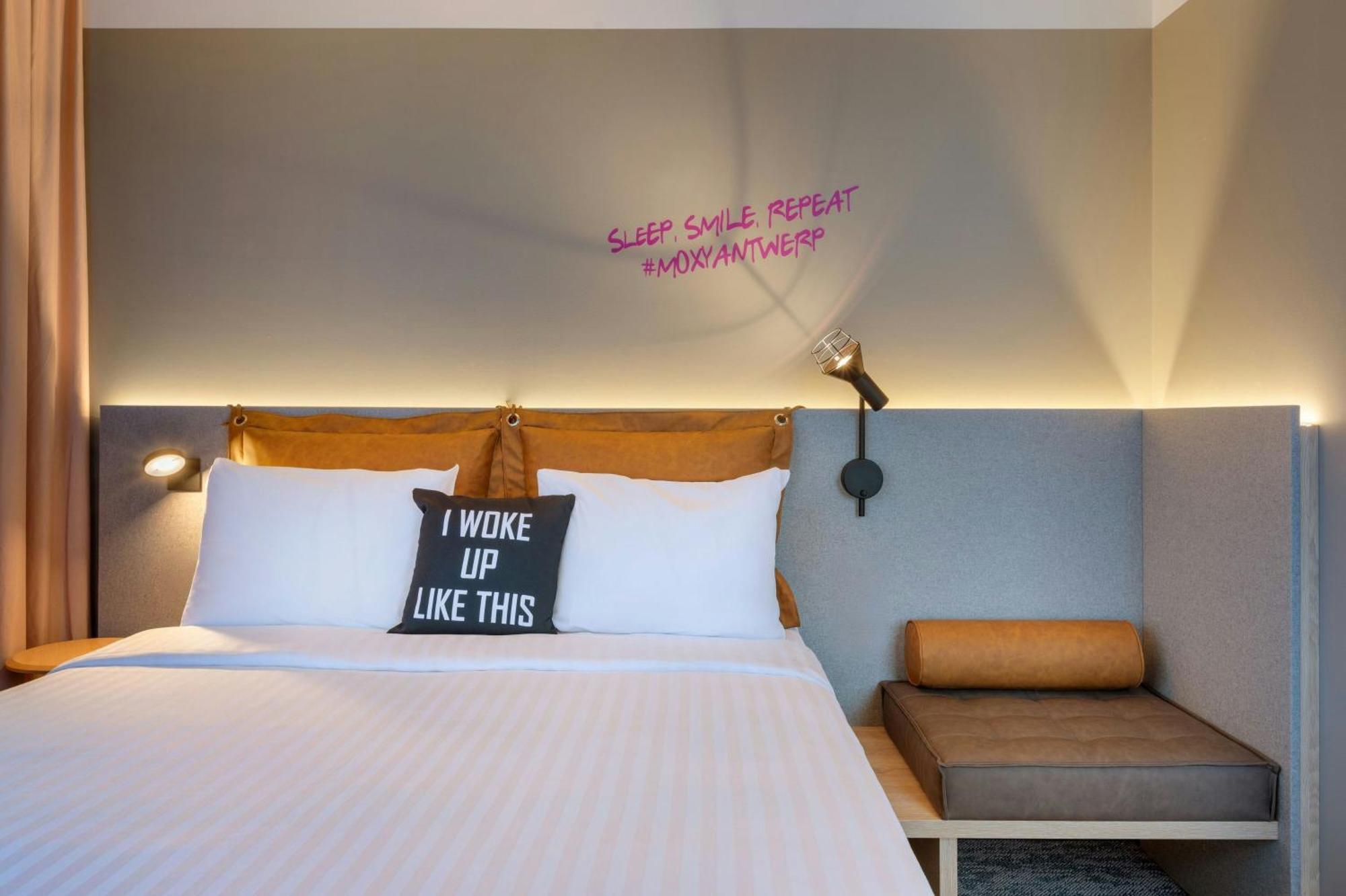 Moxy Antwerp Hotel Luaran gambar