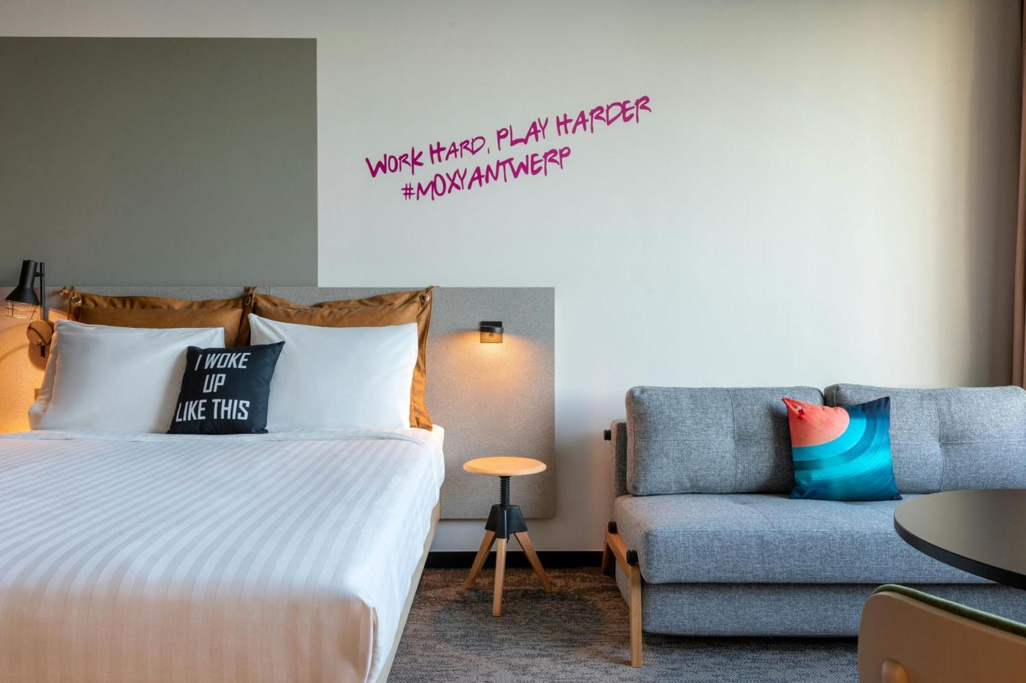 Moxy Antwerp Hotel Luaran gambar