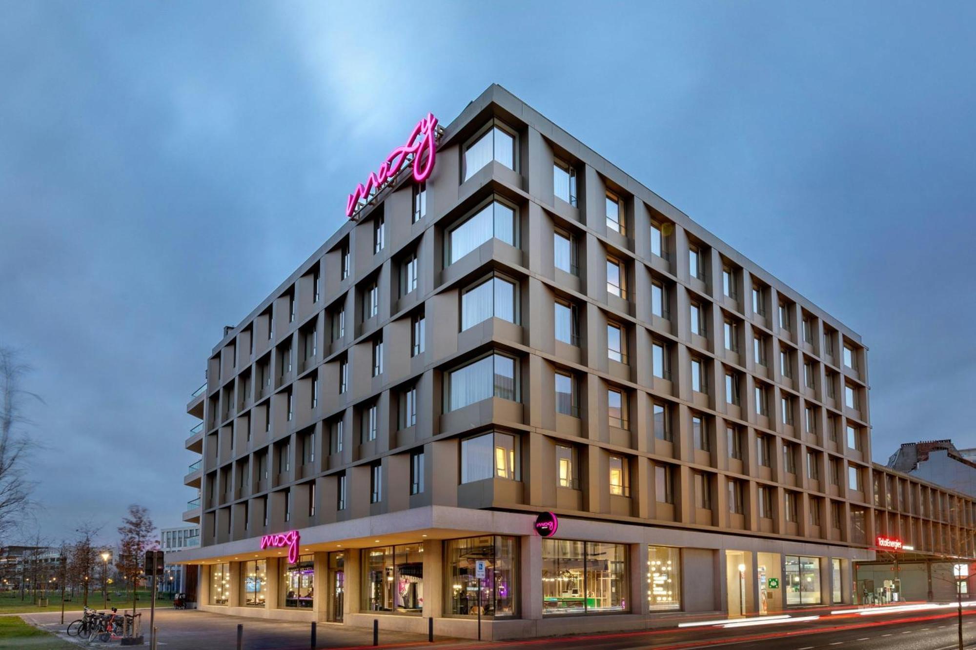 Moxy Antwerp Hotel Luaran gambar